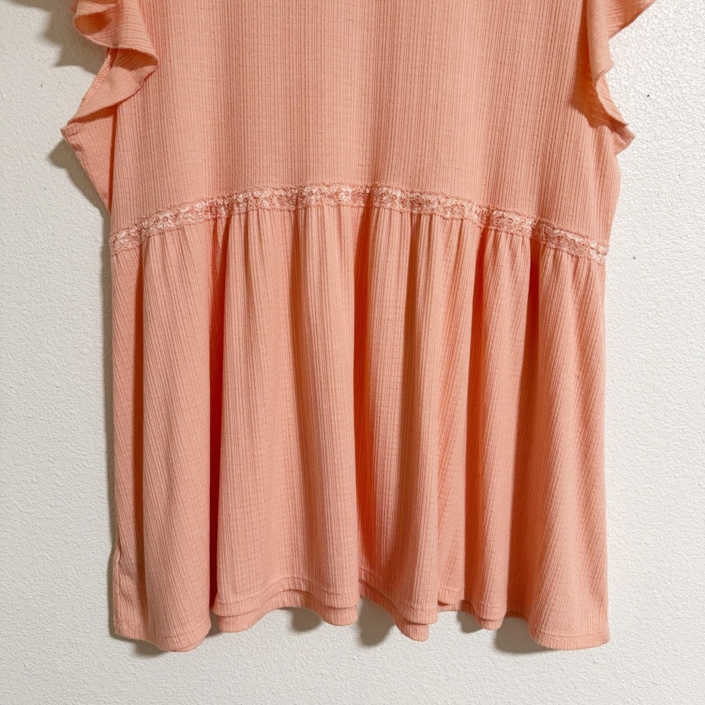 Torrid Babydoll Lace Detail Tee - Picture 6 of 11